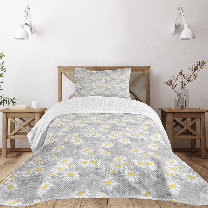 Heap of Chamomile Flowers Bedspread Set