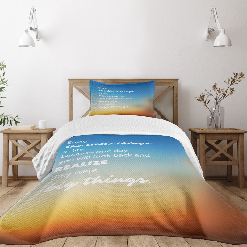 Slogan on Blurry Backdrop Bedspread Set