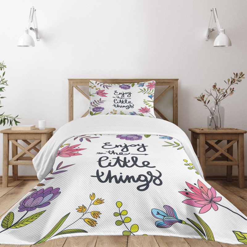 Thriving Nature Foliage Bedspread Set