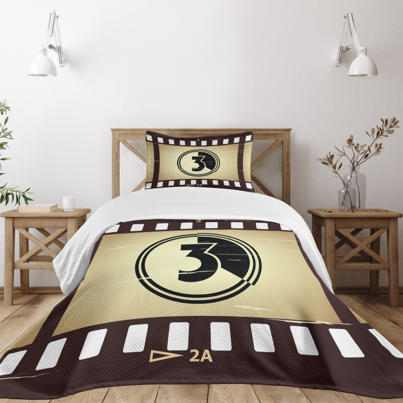 Countdown Screen Bedspread Set