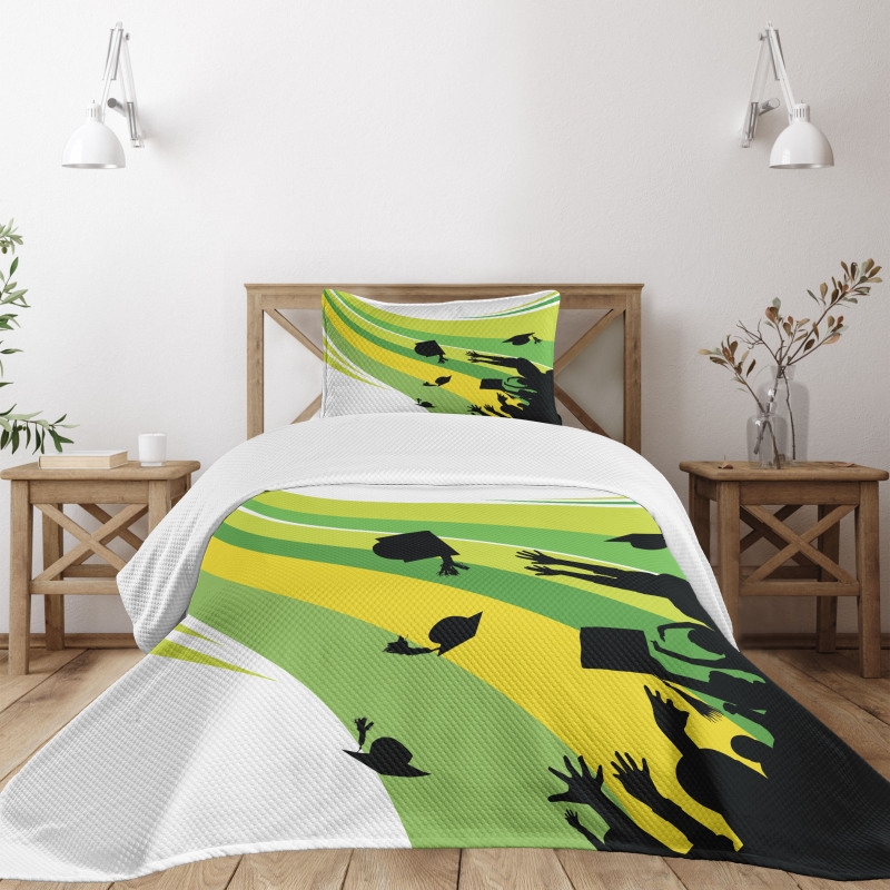 College Graduation Bedspread Set