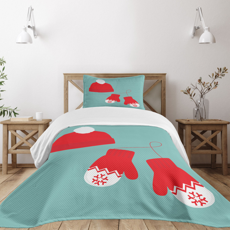 Pair of Mittens Hat Bedspread Set