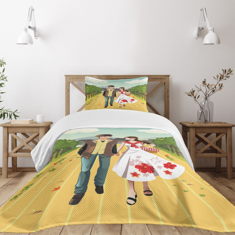 Couple in Vineyard Bedspread Set