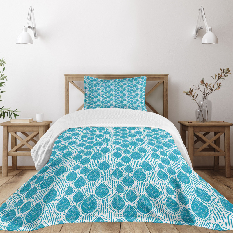 Leaf and Stripes Bedspread Set