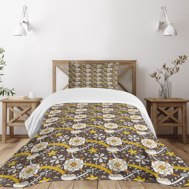 Dry Lotus Flower Design Bedspread Set