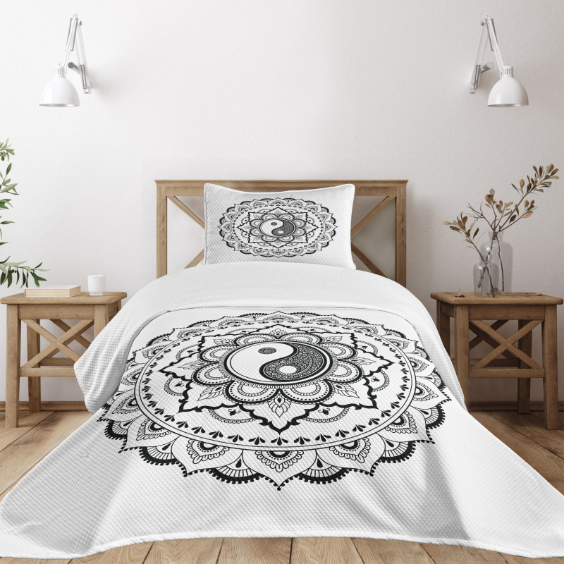 Mandala Flowers Bedspread Set