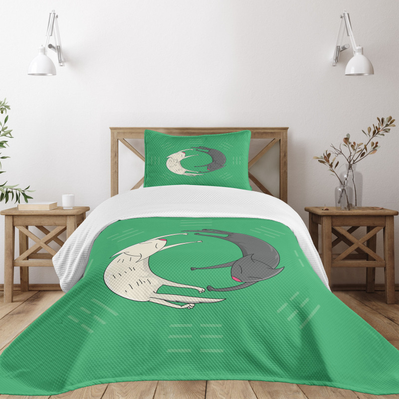 Sleeping Cats Trigrams Bedspread Set