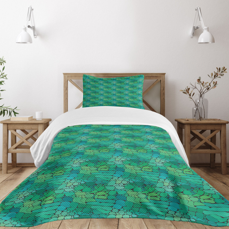 Exotic Crocodile Skin Bedspread Set