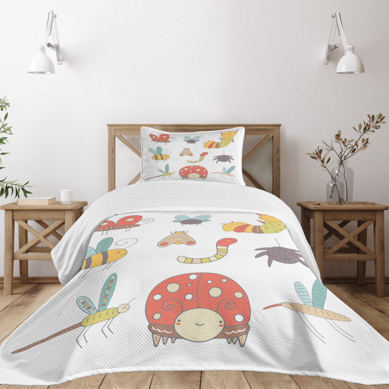 Nursery Doodle Bugs Bedspread Set