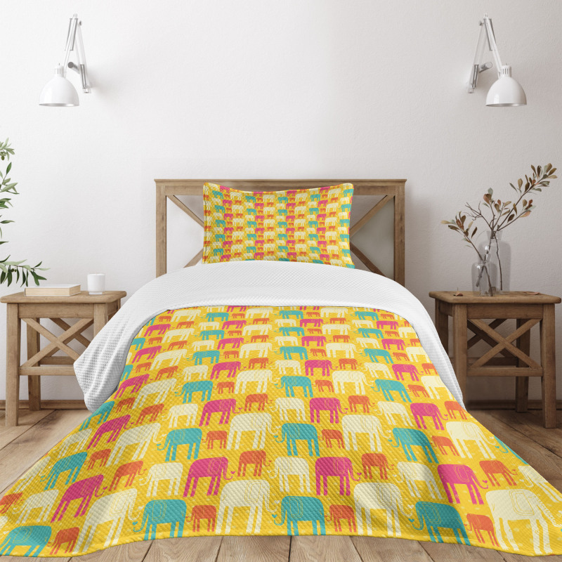 Colorful Doodle Animal Bedspread Set