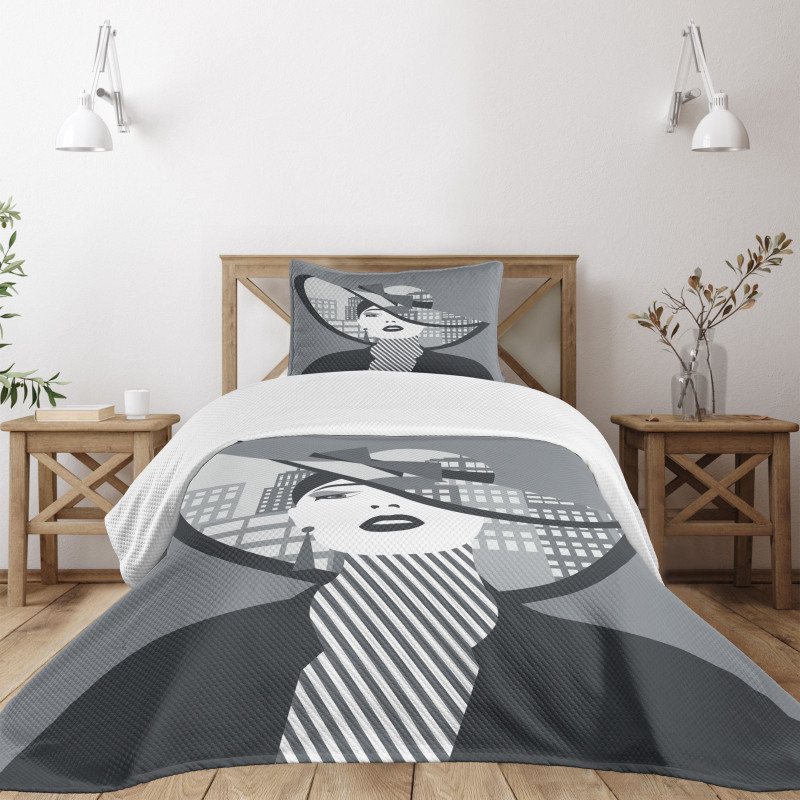 City Silhouette and Lady Art Bedspread Set