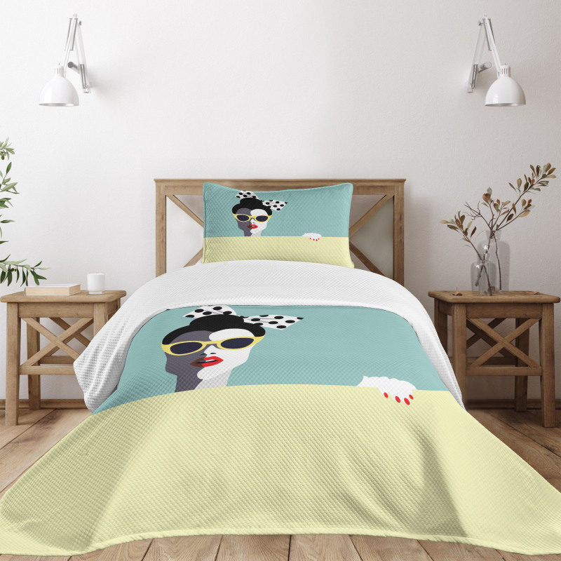 Retro Pop Art Young Woman Bedspread Set