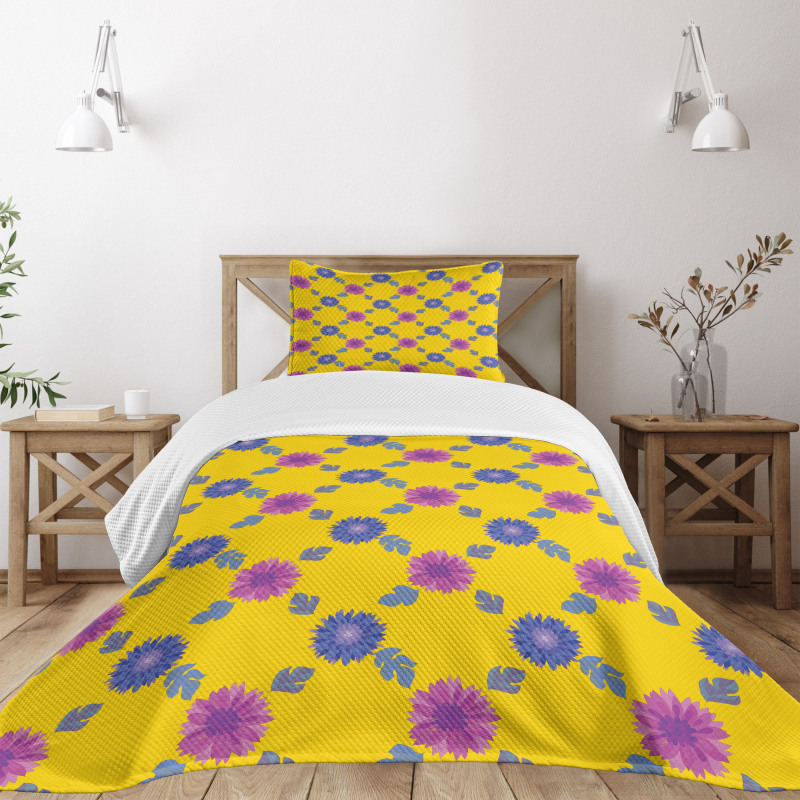 Mosaic Flower Pattern Bedspread Set