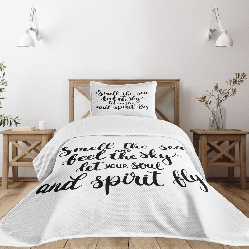 Ink Calligraphy Bedspread Set