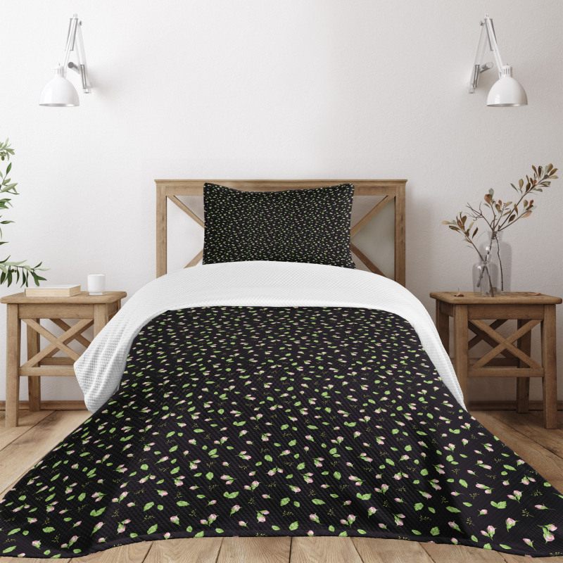 Rosebuds with Stems and Leaves Bedspread Set