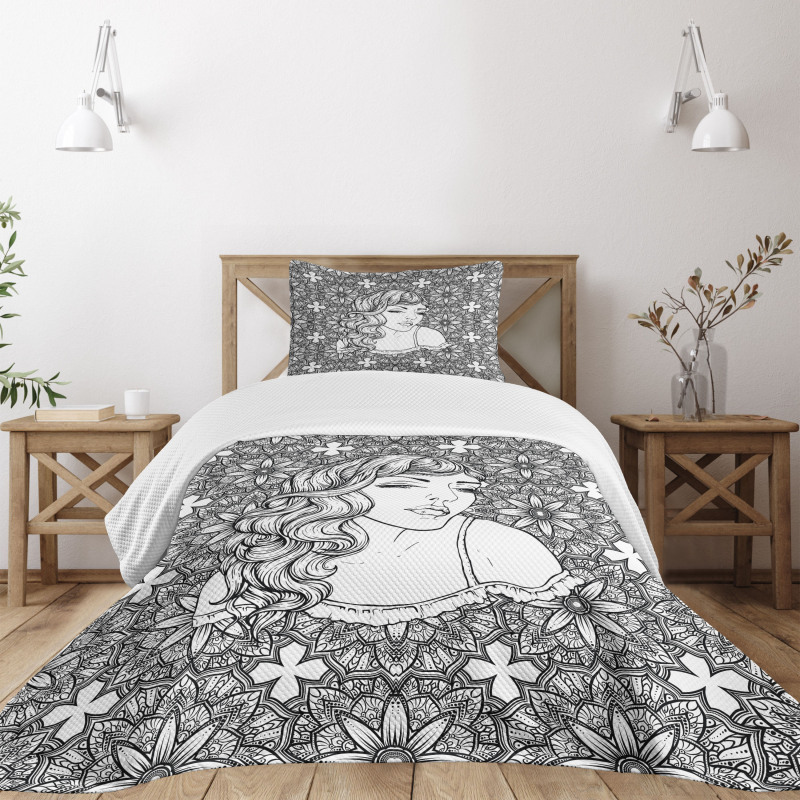 Young Lady with Wavy Hair Bedspread Set