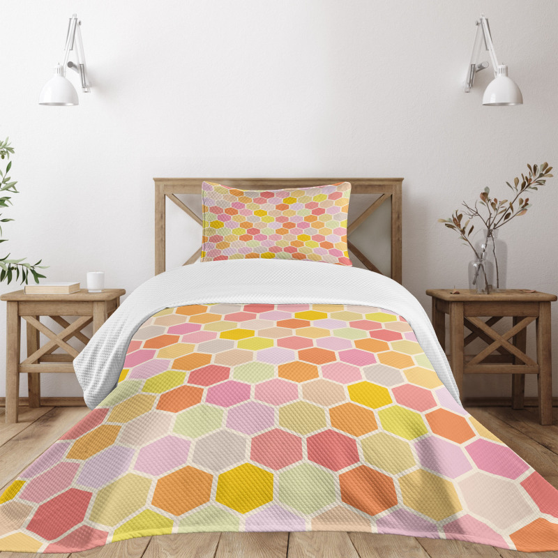 Hexagon Retro Pattern Bedspread Set