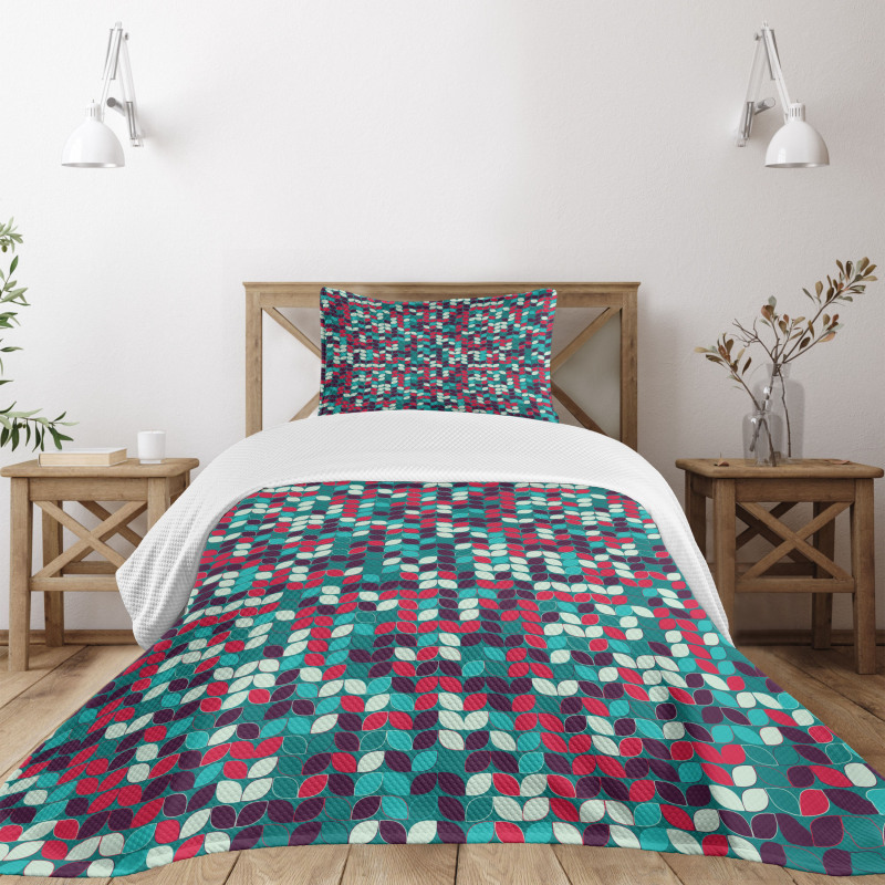 Oval Leaf-like Shapes Bedspread Set