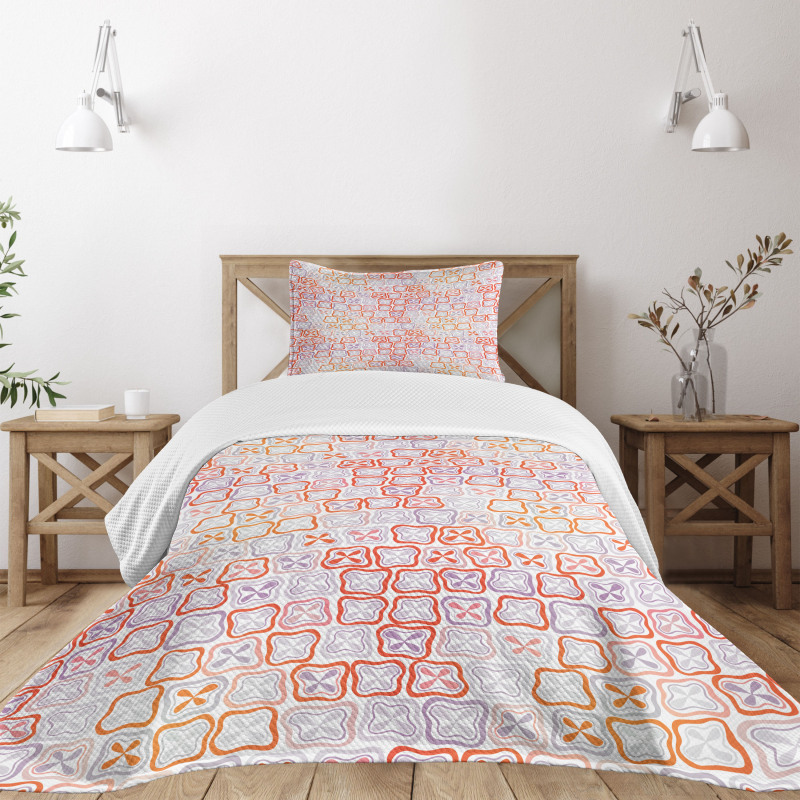 Four-Petal Abstract Flowers Bedspread Set