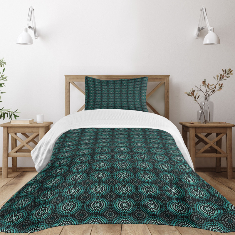 Retro Floral Motifs Bedspread Set