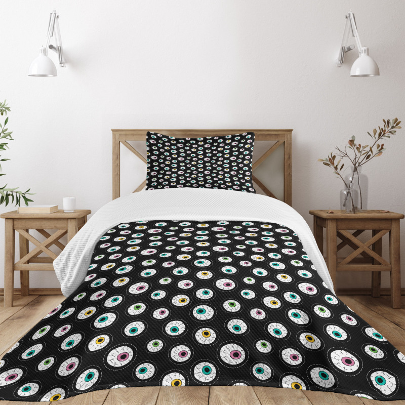 Dashed Circles Cartoon Eyes Bedspread Set