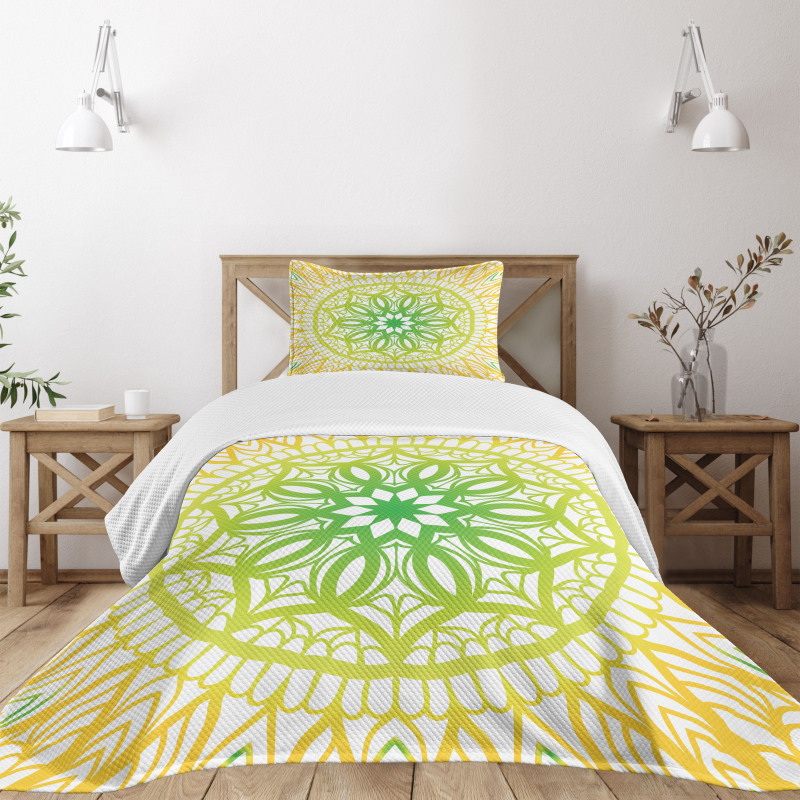 Sketch Flower Bloom Bedspread Set