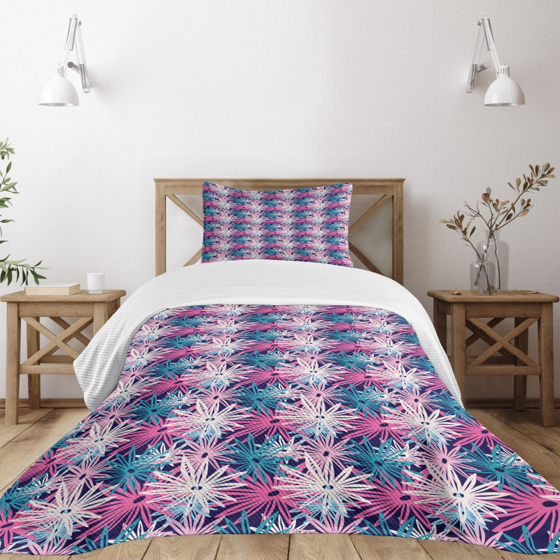 Overlapping Doodle Petals Bedspread Set