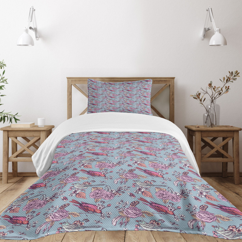 Perching Birds and Flowers Bedspread Set