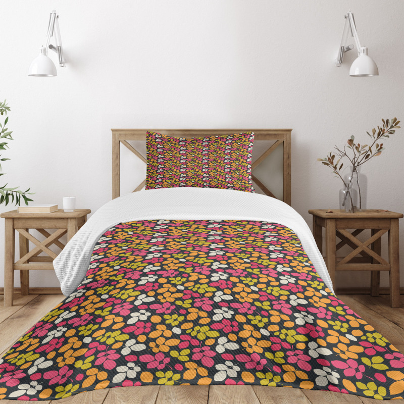 Colorful Silhouette Leaves Bedspread Set