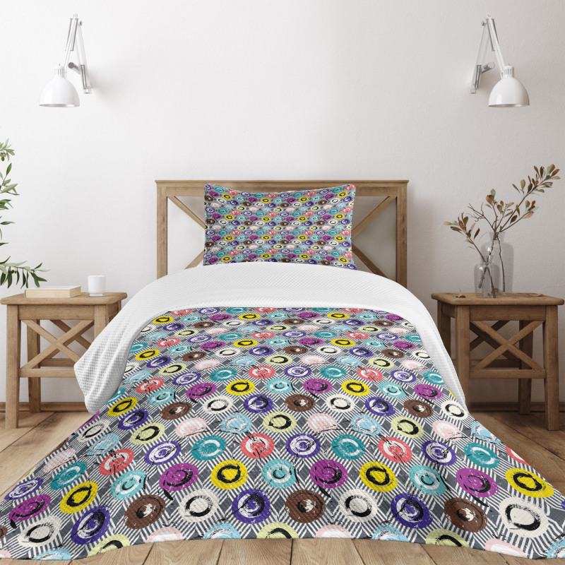 Modern Grunge Geometrical Bedspread Set