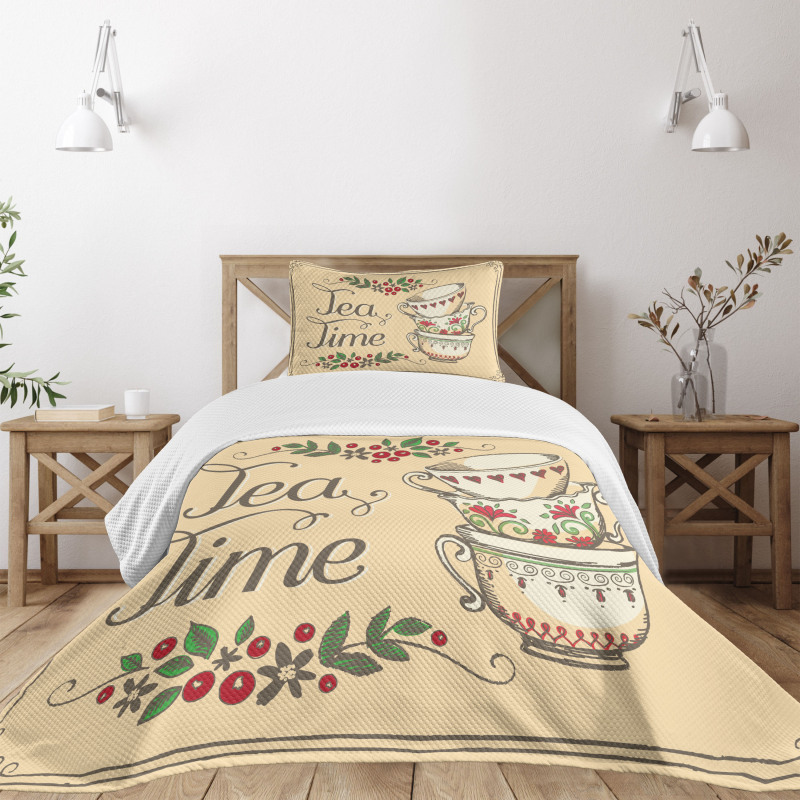 Flowers and Berries with Swirls Bedspread Set