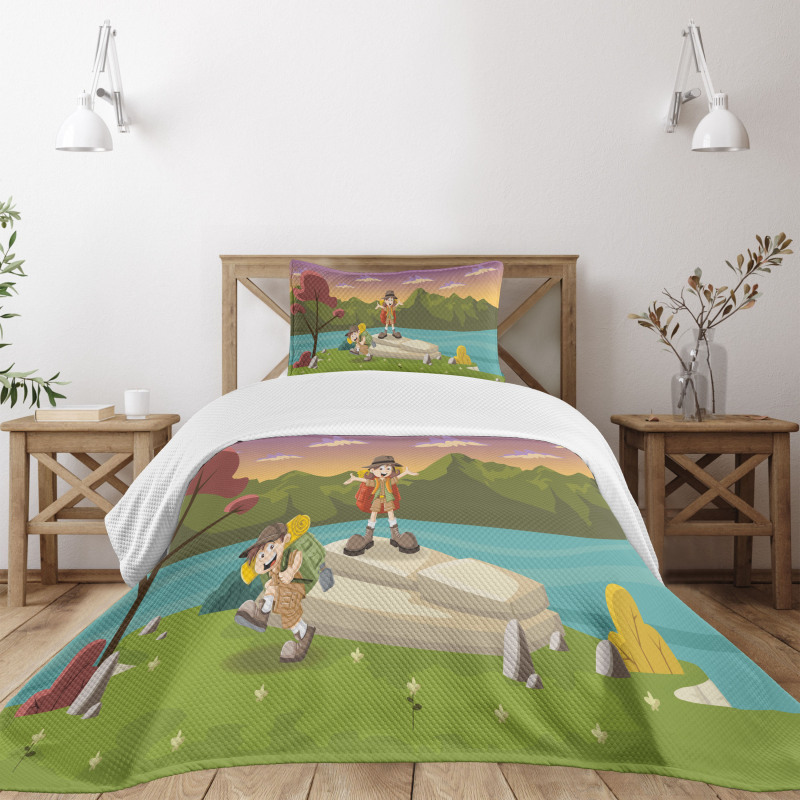 Best Friends Go Camping Bedspread Set