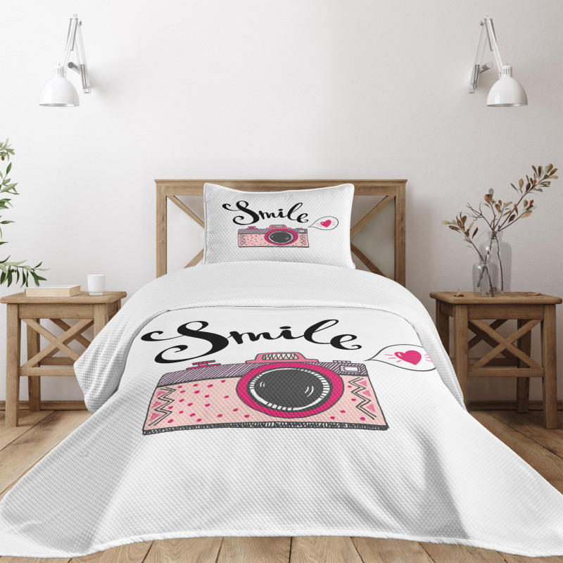 Smile Typography Romantic Bedspread Set