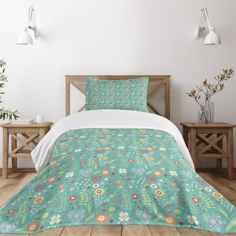 Tulips Daisy Lily Blooms Bedspread Set