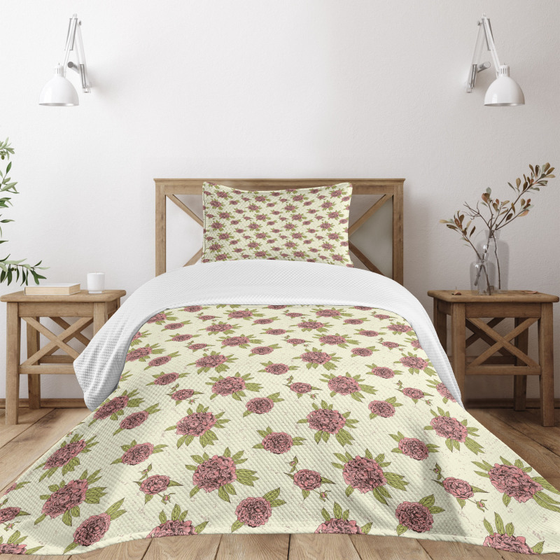 Grunge Effect Composition Bedspread Set