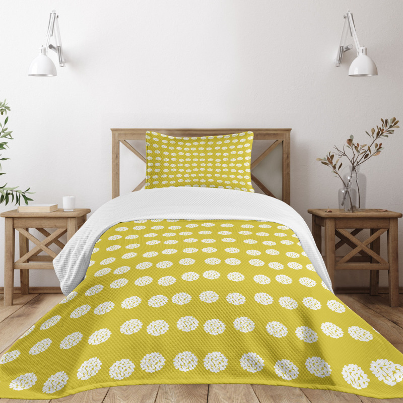 Spring Vibes Flower Pattern Bedspread Set