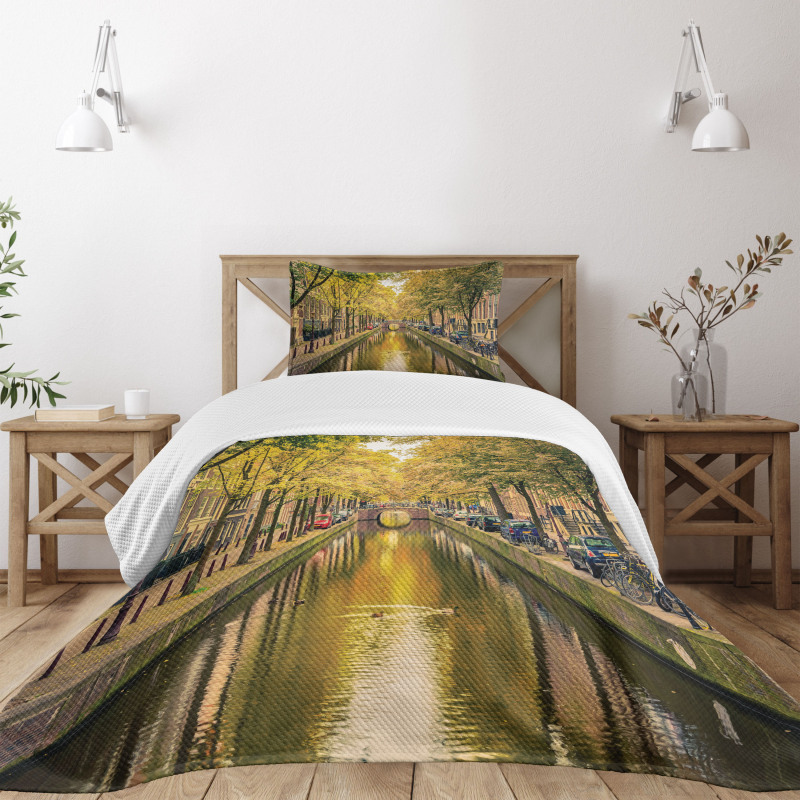 Bridge over Canal Holland Bedspread Set