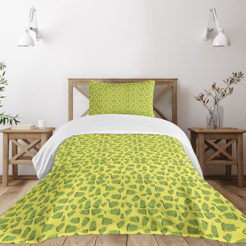 Ornate Tropical Composition Bedspread Set