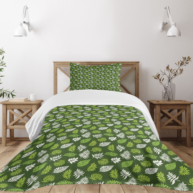 Palm Jungle Leafage on Green Bedspread Set