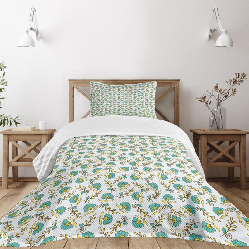 Repeating Floral Art Bedspread Set