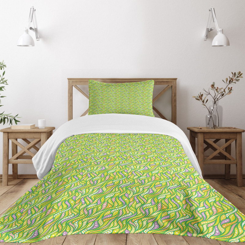 Wavy Stripes with Circles Bedspread Set