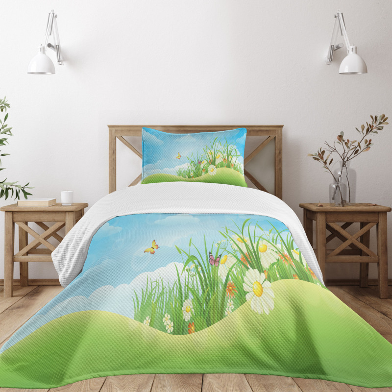 Spring Meadow Hills Cartoon Bedspread Set