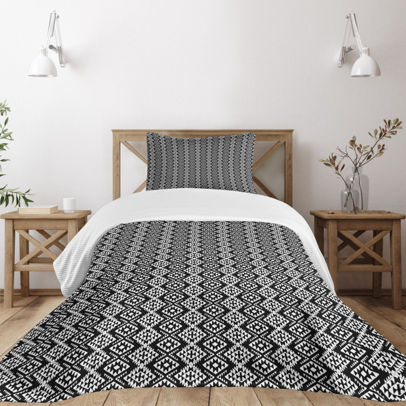 Aztec Motif Bedspread Set