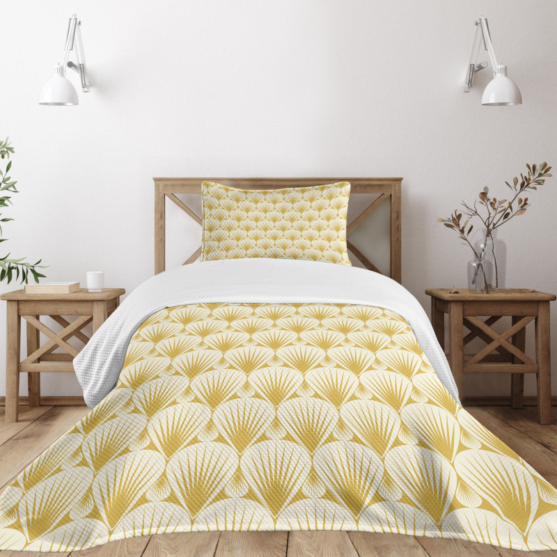 Minimal Seashell Pattern Bedspread Set