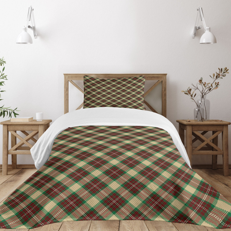 Diagonal Squares Classical Bedspread Set