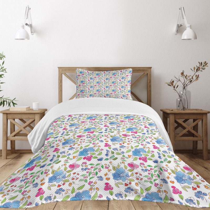 Hand Drawn Flowers Simple Bedspread Set