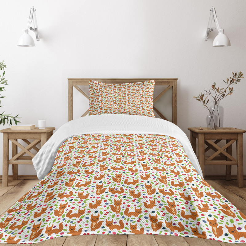 Exotic Berries Leaves Bedspread Set