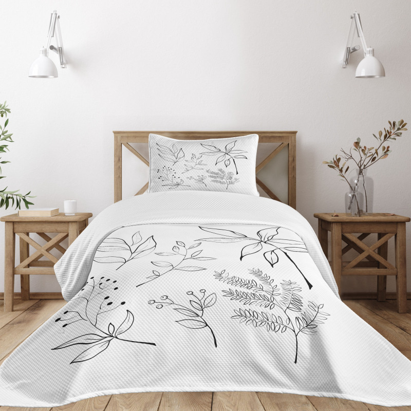 Sketched Botanical Theme Bedspread Set