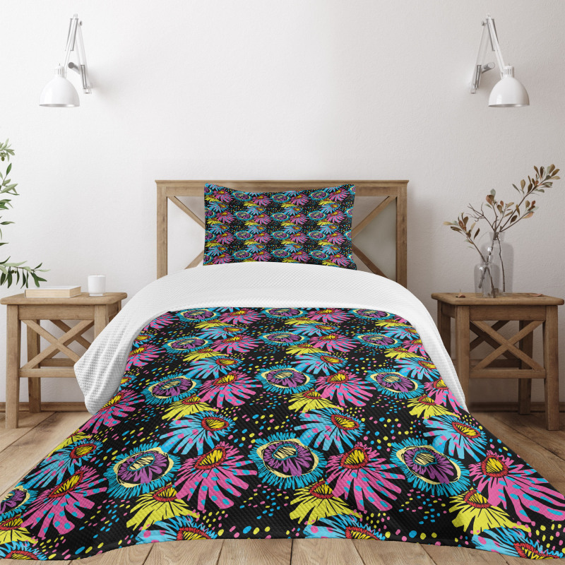 Sixties Colorful Cartoon Bedspread Set