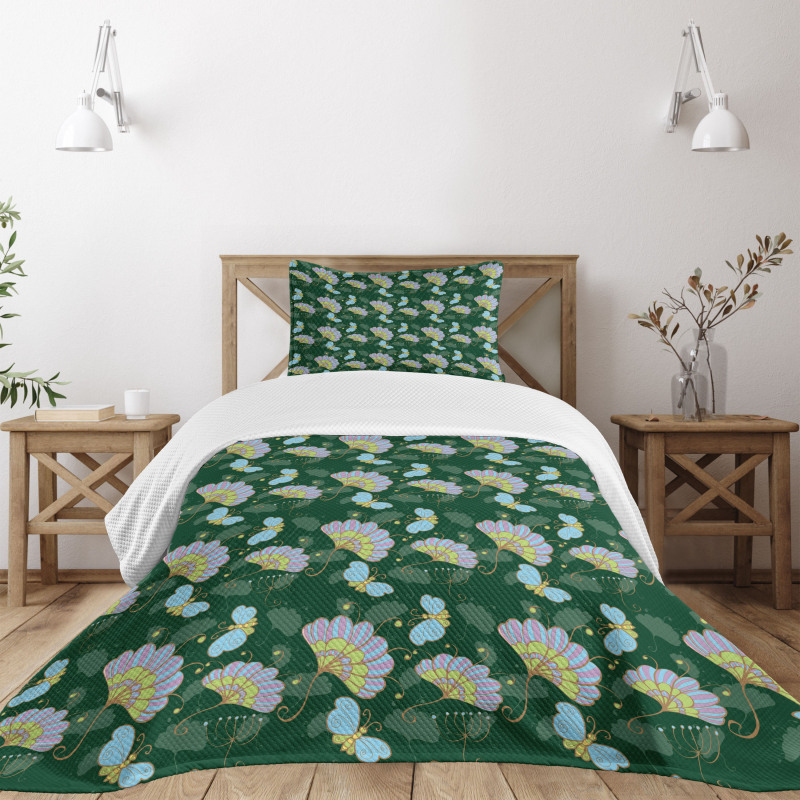 Cartoonish Flowers Butterfly Bedspread Set